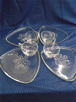 Vintage Indiana Glass Snowflake Smart Set of 4 plates & cups -1950-60's | Ozzy's Antiques, Collectibles & More