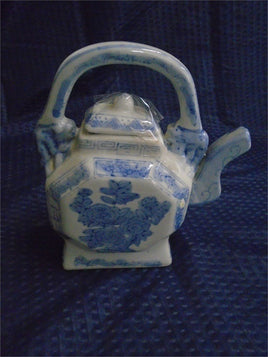 Vintage Porcelain Blue & White Teapot Sake Pot, Asian Octagon Shape W Flowers | Ozzy's Antiques, Collectibles & More