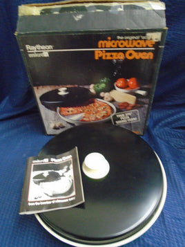 Vintage 1981 Raytheon Micro 21 Microwave Pizza Oven W/ Recipe Book | Ozzy's Antiques, Collectibles & More