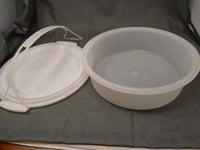 Vintage Tupperware Cake/Pie Taker W/ Handle | Ozzy's Antiques, Collectibles & More