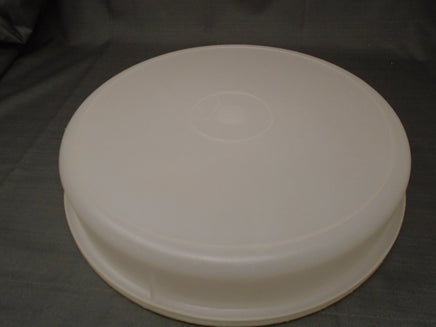 Vintage 80's Tupperware Cupcake/Pie Container | Ozzy's Antiques, Collectibles & More
