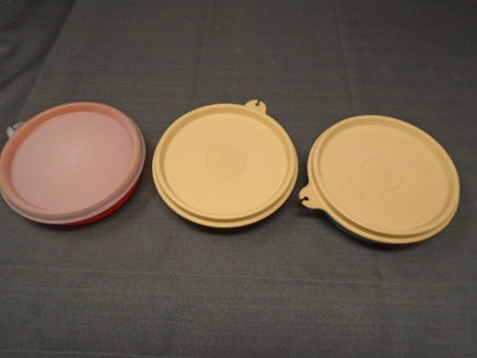 Vintage Tupperware Small Snack Cups W/ Lids- Set of 3 | Ozzy's Antiques, Collectibles & More