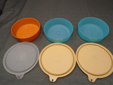 Vintage Tupperware Small Snack Cups W/ Lids- Set of 3 | Ozzy's Antiques, Collectibles & More