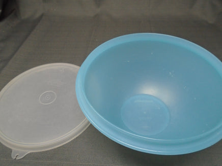 Vintage 60's Tupperware Pastel Blue Bowl-6 cup | Ozzy's Antiques, Collectibles & More