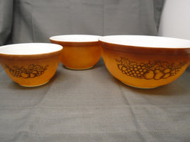 Vintage 70's Pyrex Old Orchard Design Set of 3 Nesting Mixing Bowls-#401,#402, & #403 | Ozzy's Antiques, Collectibles & More