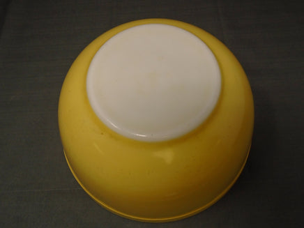 Rare Vintage 50's Bright Yellow Mixing Bowl #403 | Ozzy's Antiques, Collectibles & More