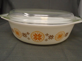 Vintage 60's Pyrex Town & Country 2 1/2 Qt Baking Dish W/Lid-#045 | Ozzy's Antiques, Collectibles & More